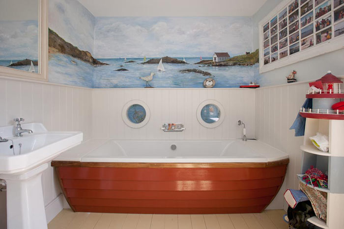 bathrooms-wiltshire-sea-themed